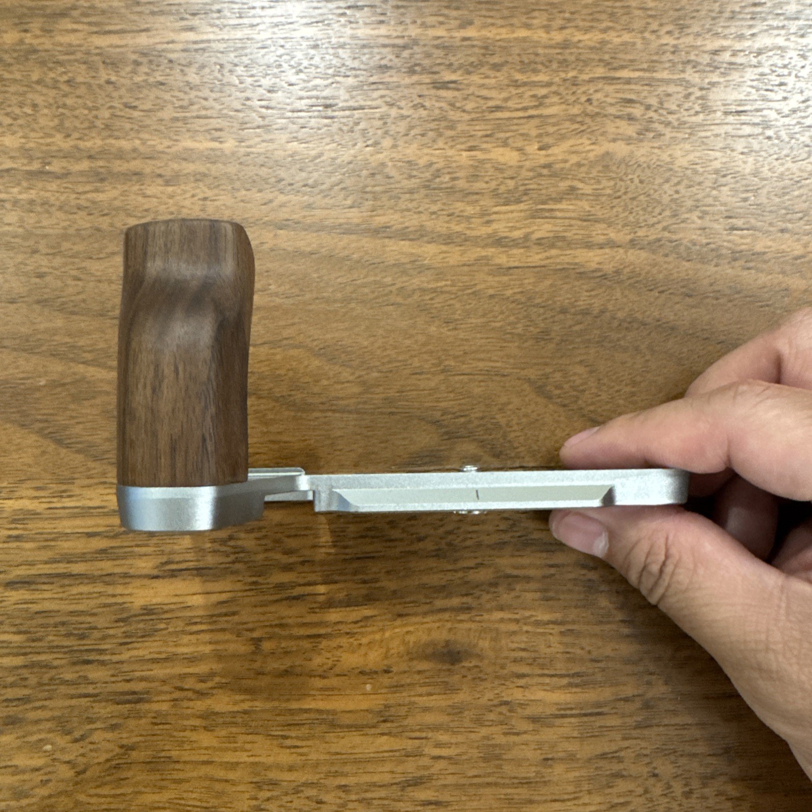 SmallRig L-Shape Mount Plate with Wooden Grip for Sony a7C II & a7CR