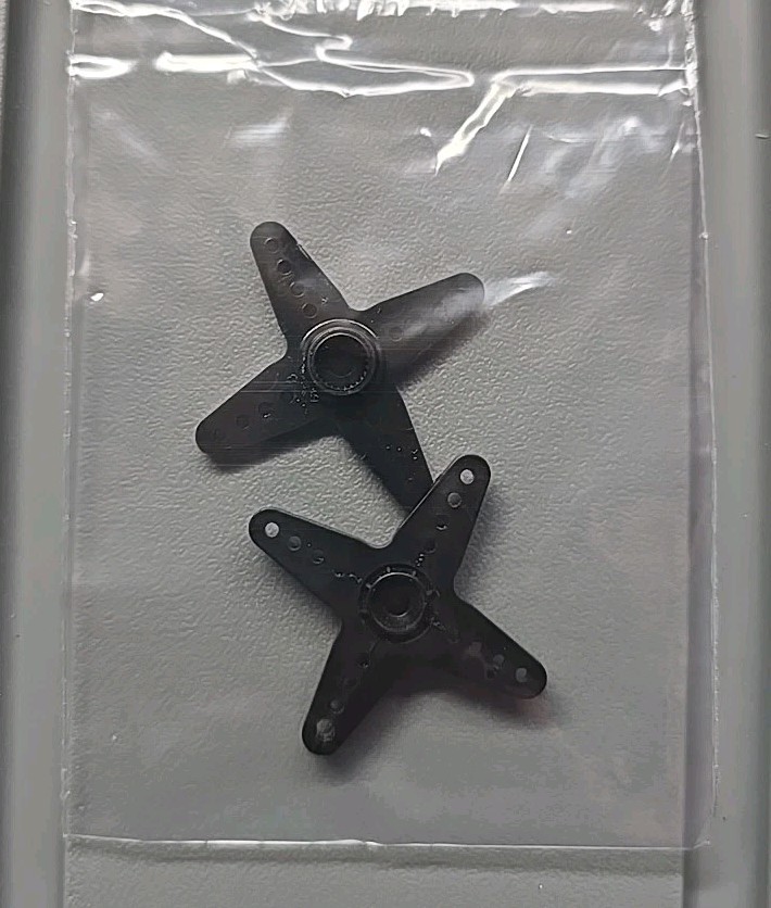 Futaba-style Black Plastic Servo Horn -- Qty. 2
