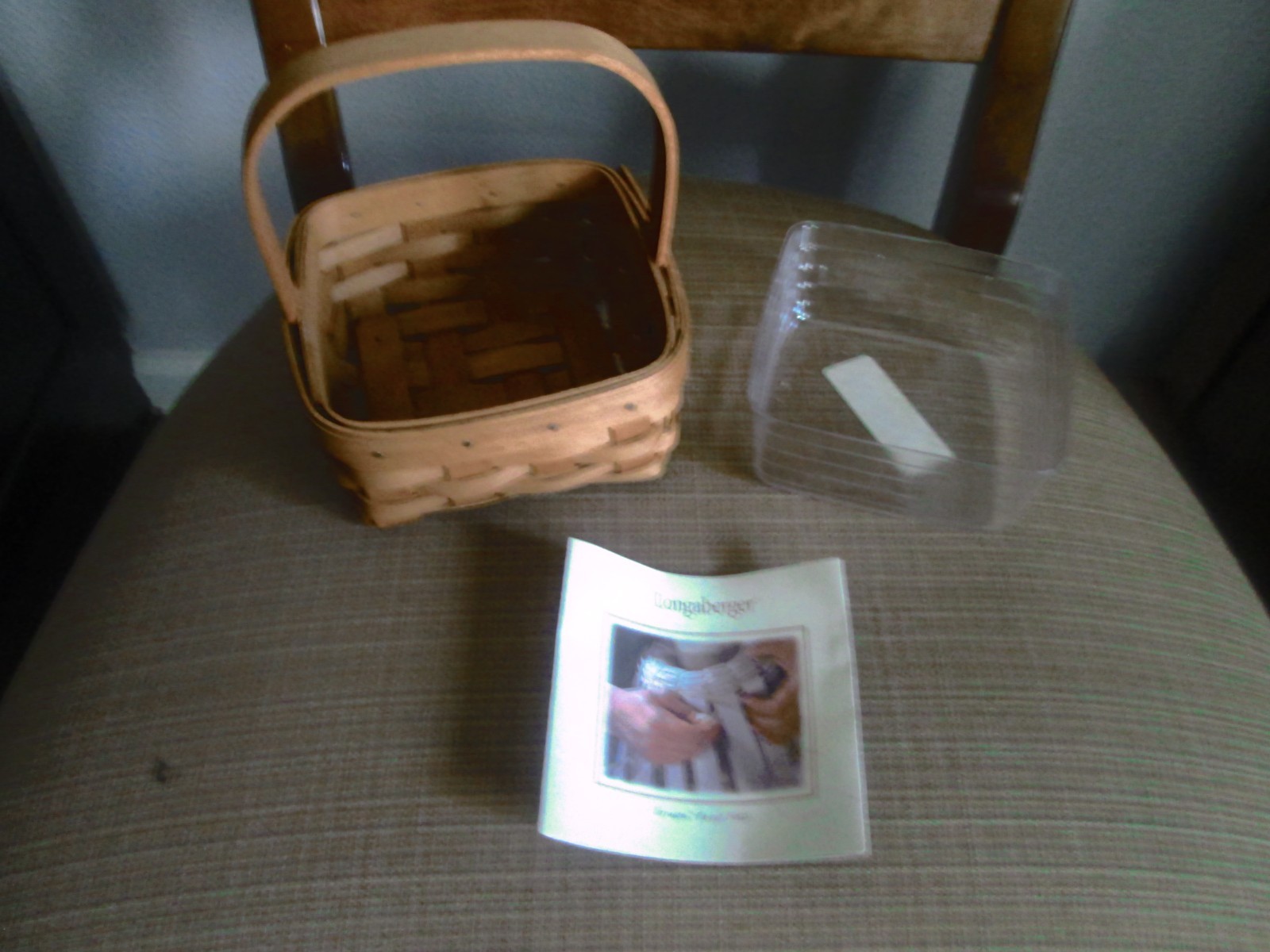 LONGABERGER 2002 TARRAGON BASKET WITH PROTECTOR - NEW