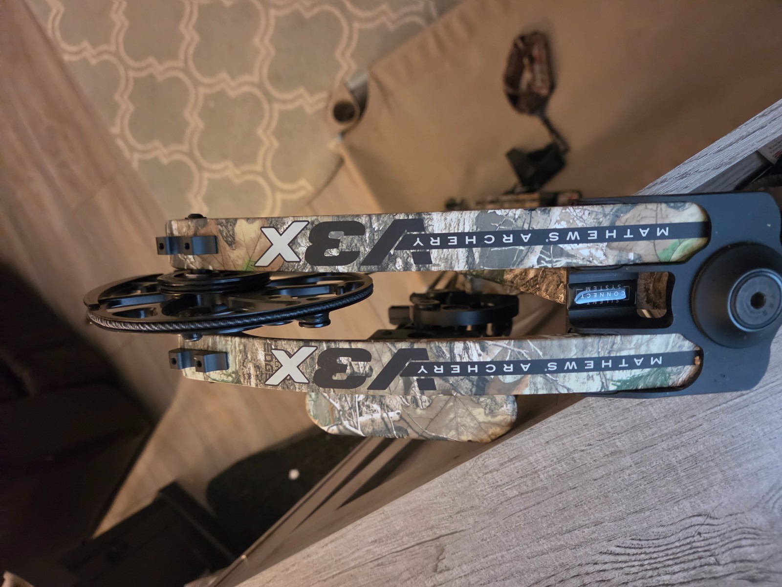 Matthews VX3 Bow 33 camo complete package