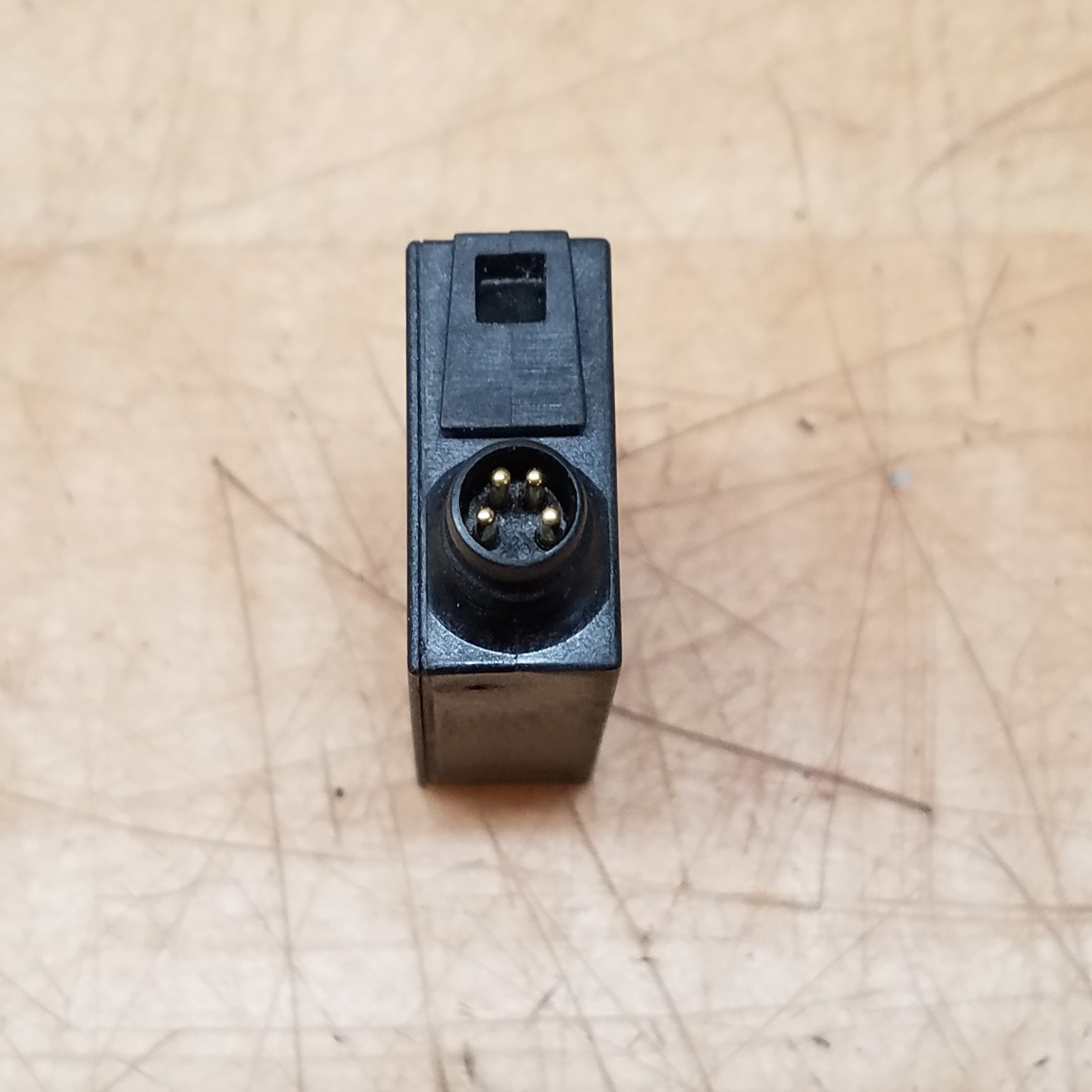 Efector 200 OJ5039, OJELFPKG/SO/AS Photoelectric Sensor, 10-30VDC - NEW