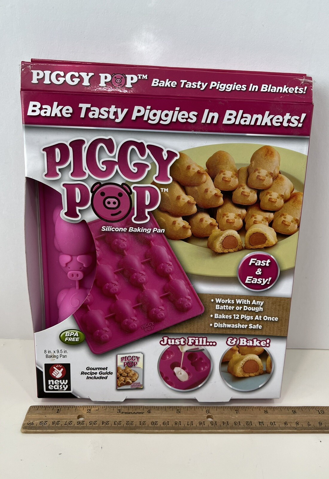 Piggy Pop Silicone Mold Tray  Bake Tasty Pigs In A Blanket, New in Box