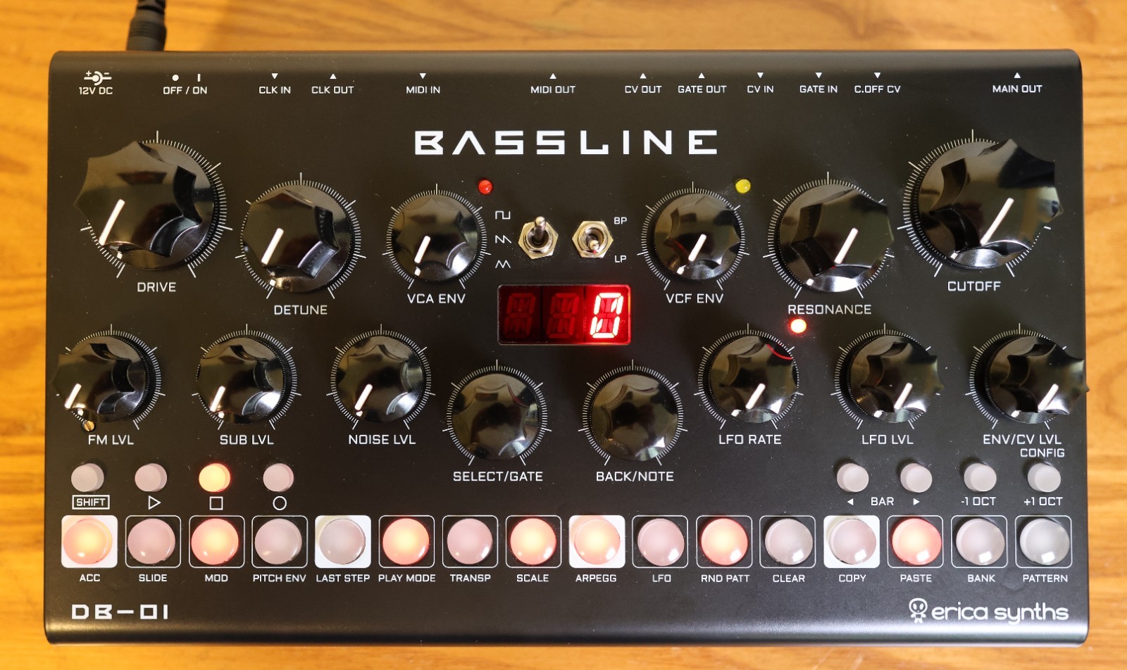 Erica Synths Bassline DB-01 Desktop Synthesizer MINT