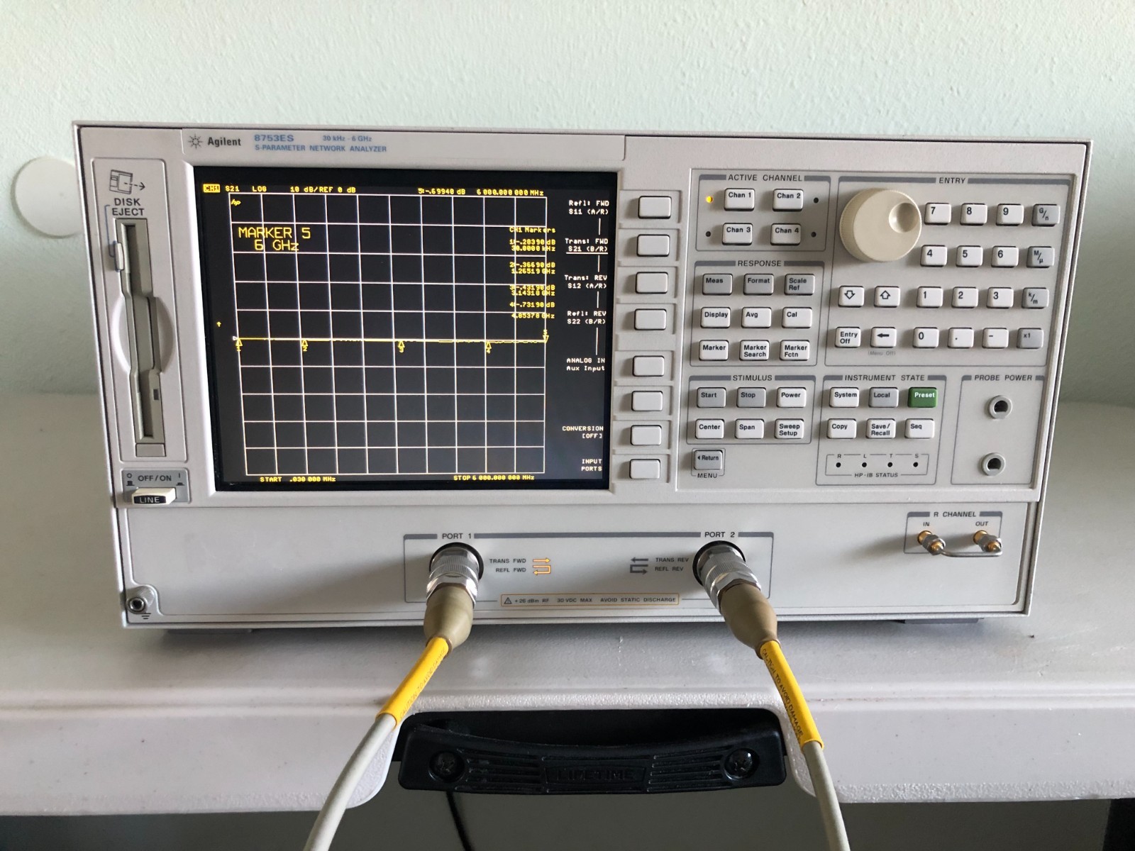 HP/Agilent 8753ES 30kHz-6GHz Network Analyzer S-Parameter Option:006/010
