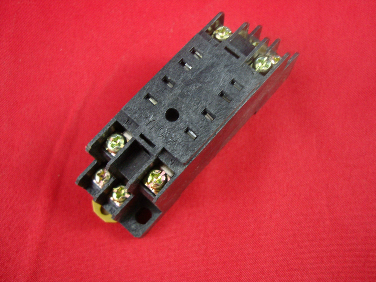 LOF OF 2PCS PYF08A 8 Pins RELAY SOCKET BASE