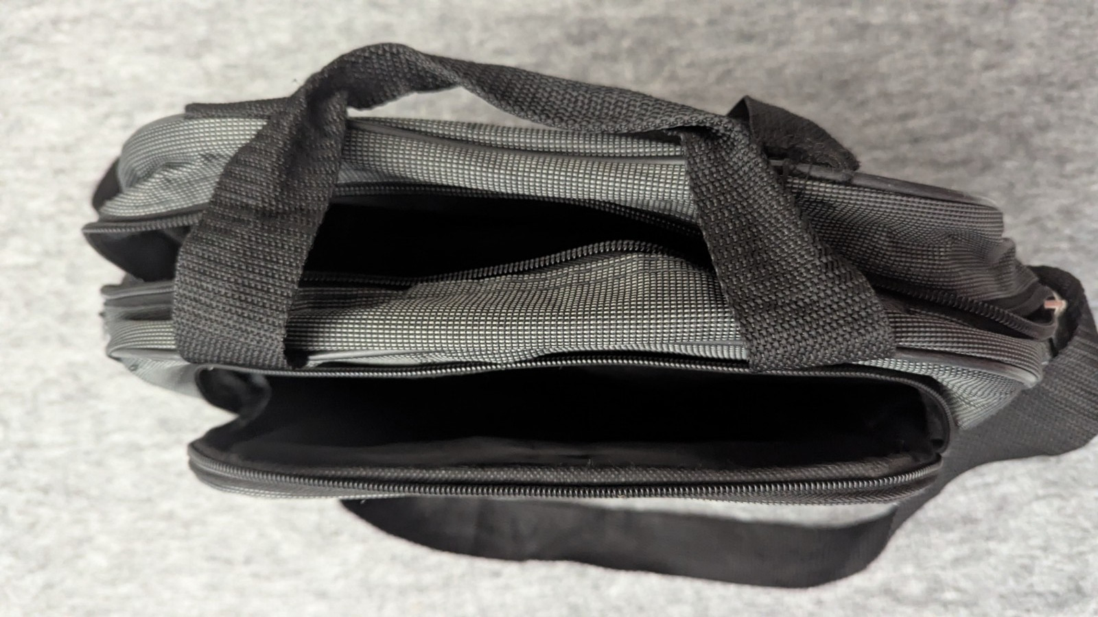TAG Laptop Messenger Shoulder Bag Gray Black