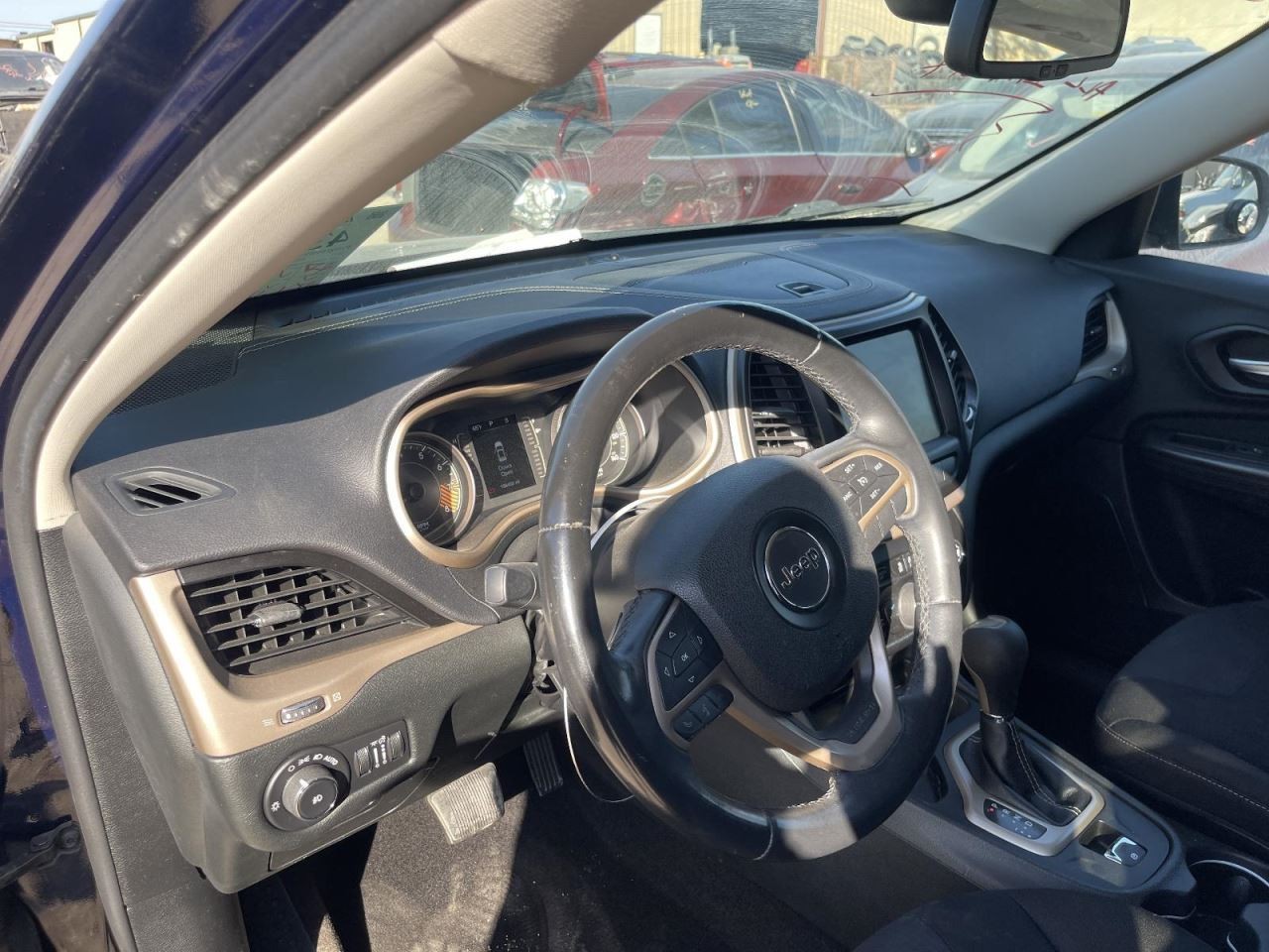 Sun Visor Left Driver Illuminated Fits 14-18 CHEROKEE 989144