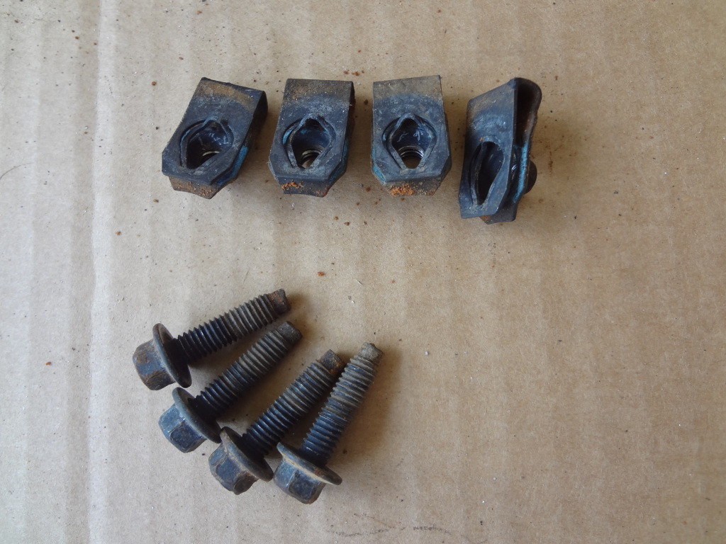 1987 - 1993 MUSTANG SHIFTER BOOT GASKET CLIPS & BOLTS OEM SKU# fxm1014