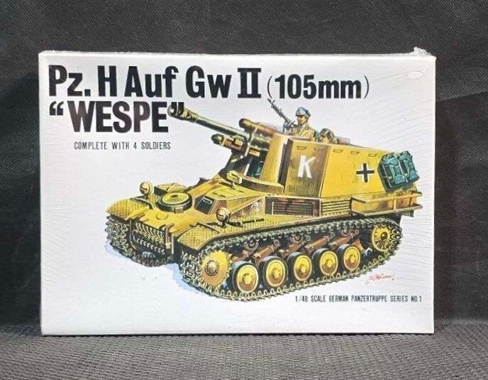 1/48 Bandai 8221 WWII Pz. H Auf Gw II (105mm) Wespe Plastic Kit Model Sealed Box