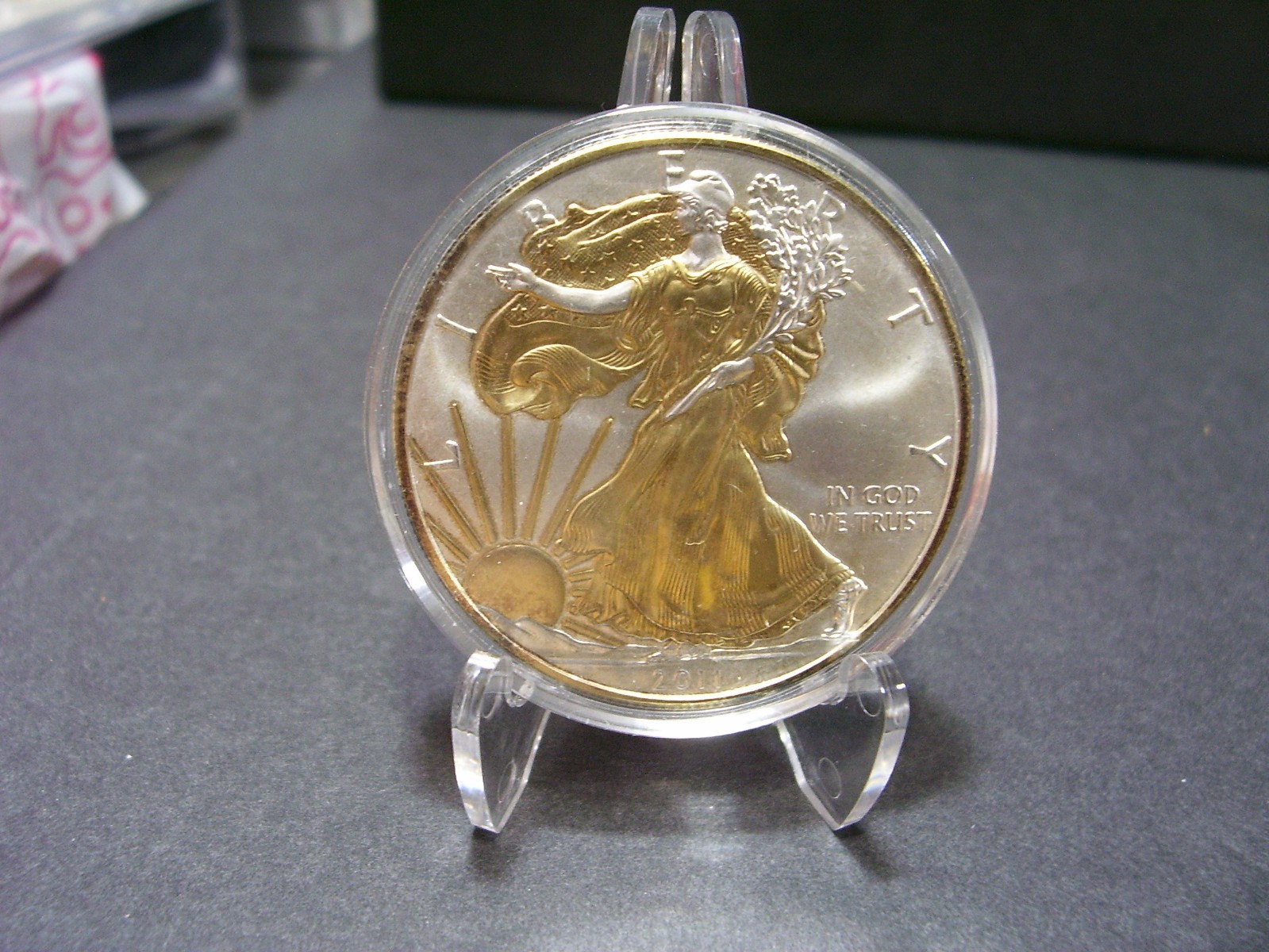 2011 - American Silver Eagle - 24K Gold Gilded - .999 fine silveJust Beautiful: