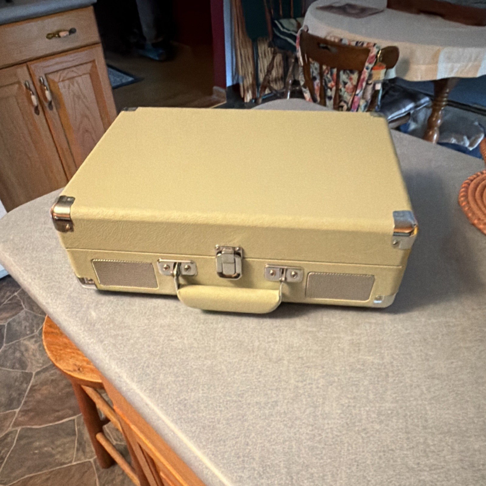 Crosley CR8005G-MT Beige Record Player, 3 Speeds, RCA, AUX, Belt Drive