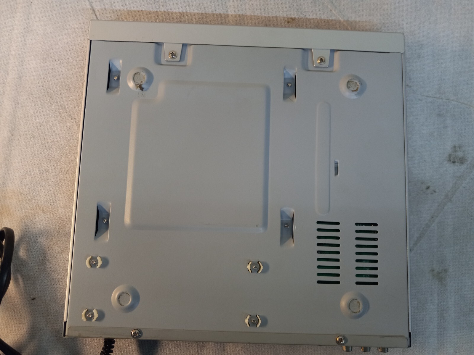 GPX D1816 DVD PLAYER - Working - No Remote