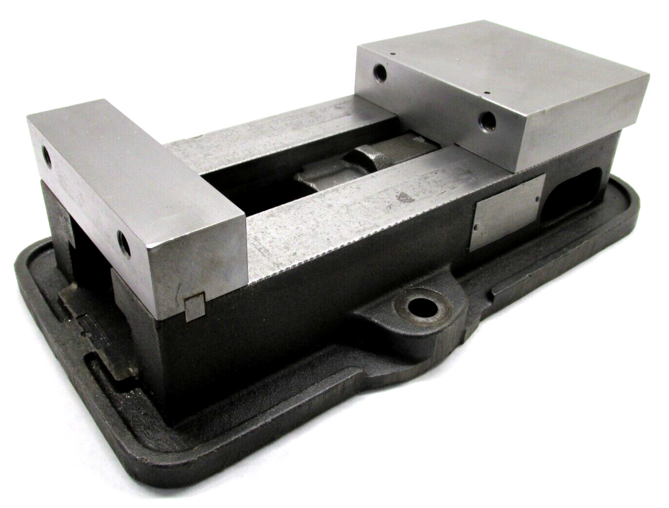 KURT ANGLOCK 6" MILLING MACHINE VISE - #D60