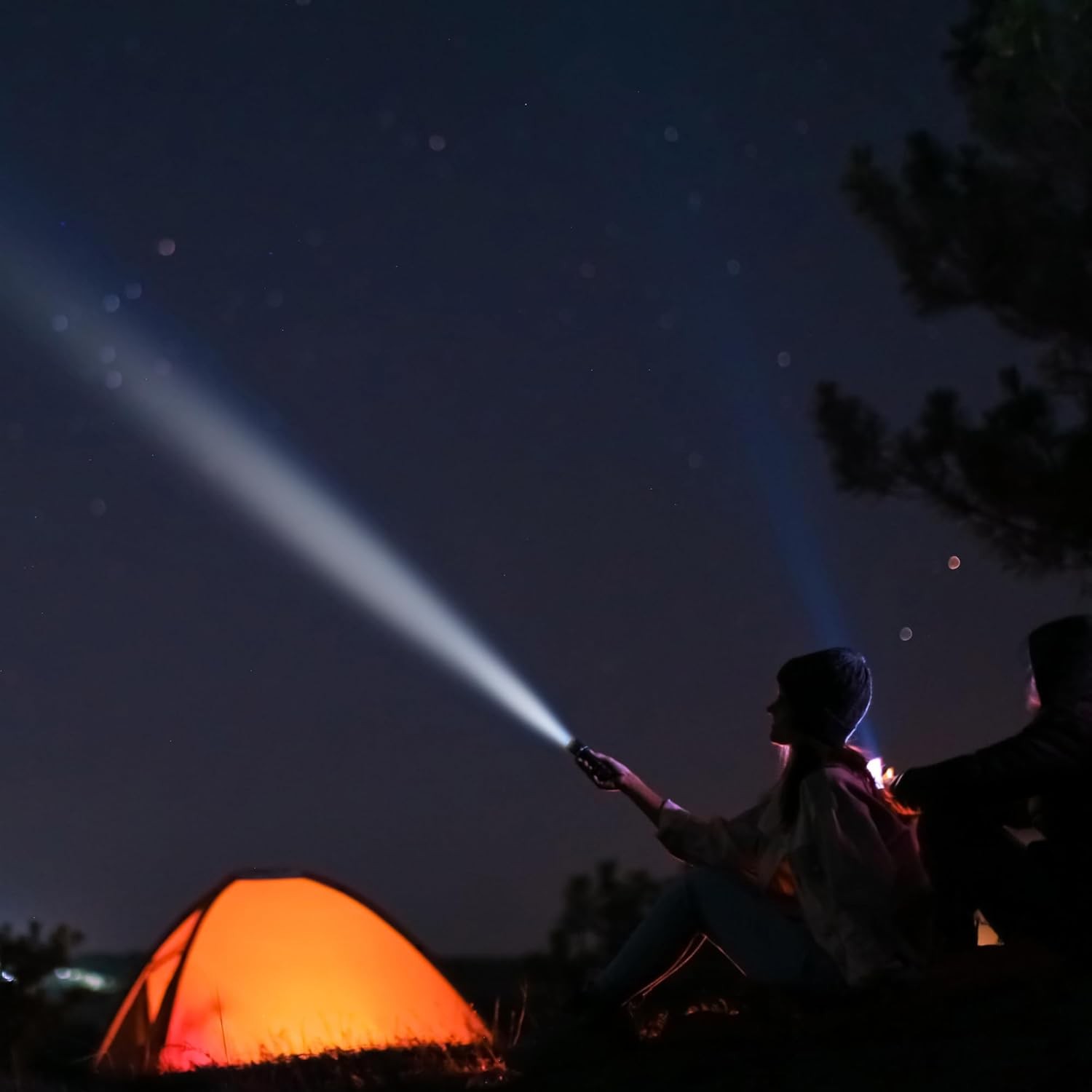 EverBrite 3000LM Rechargeable LED Flashlight Super Bright Zoomable for 5 Modes