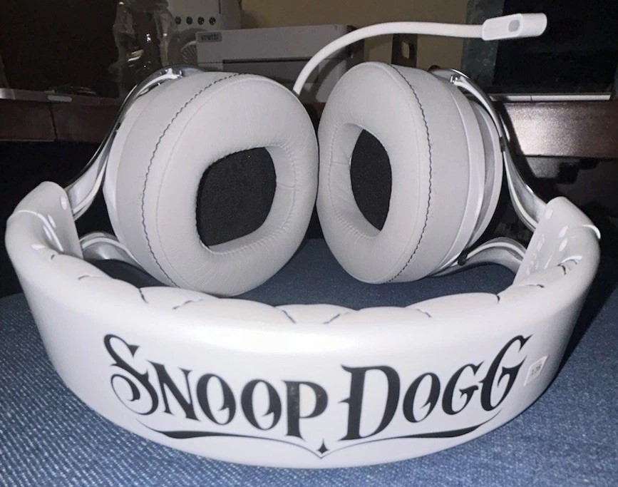 LS50X | Limited Edition Snoop Dogg White | Collectible 3608 of 3700 Brand New