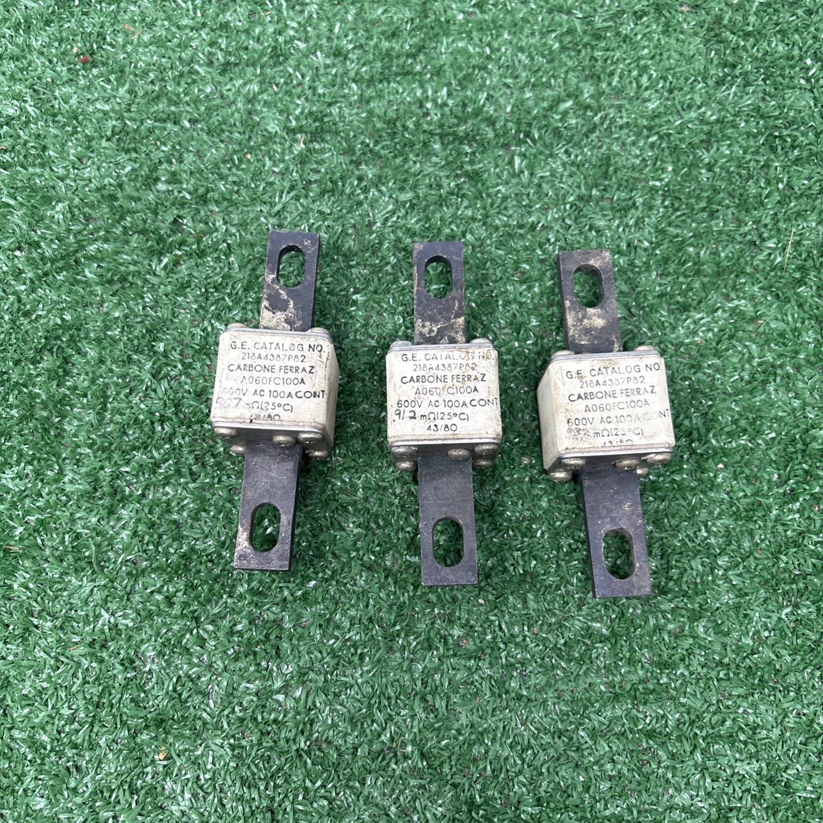 Lot Of 3 CARBONE FERRAZ 218A4387P82 A060FC100A FUSE 600V 100A SL NO 581451