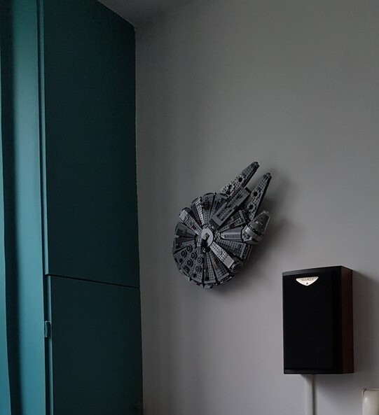 Wall Mount for Lego Millenium Falcon Lego 75212, 7965, 75105, 75257 - 3d Printed