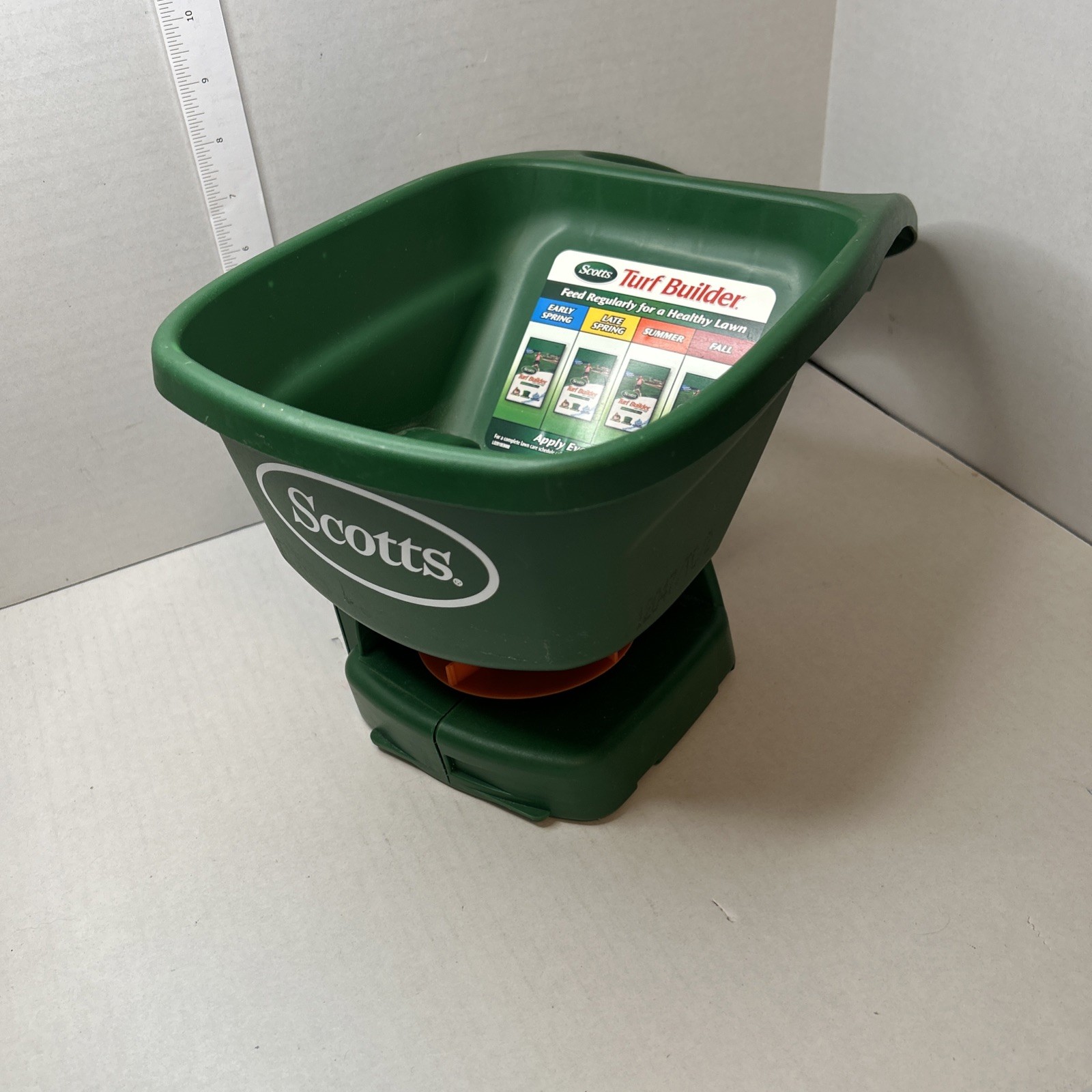 Scotts Handy Green II Hand Held Lawn Seed Fertilizer Spreader 71133 Works