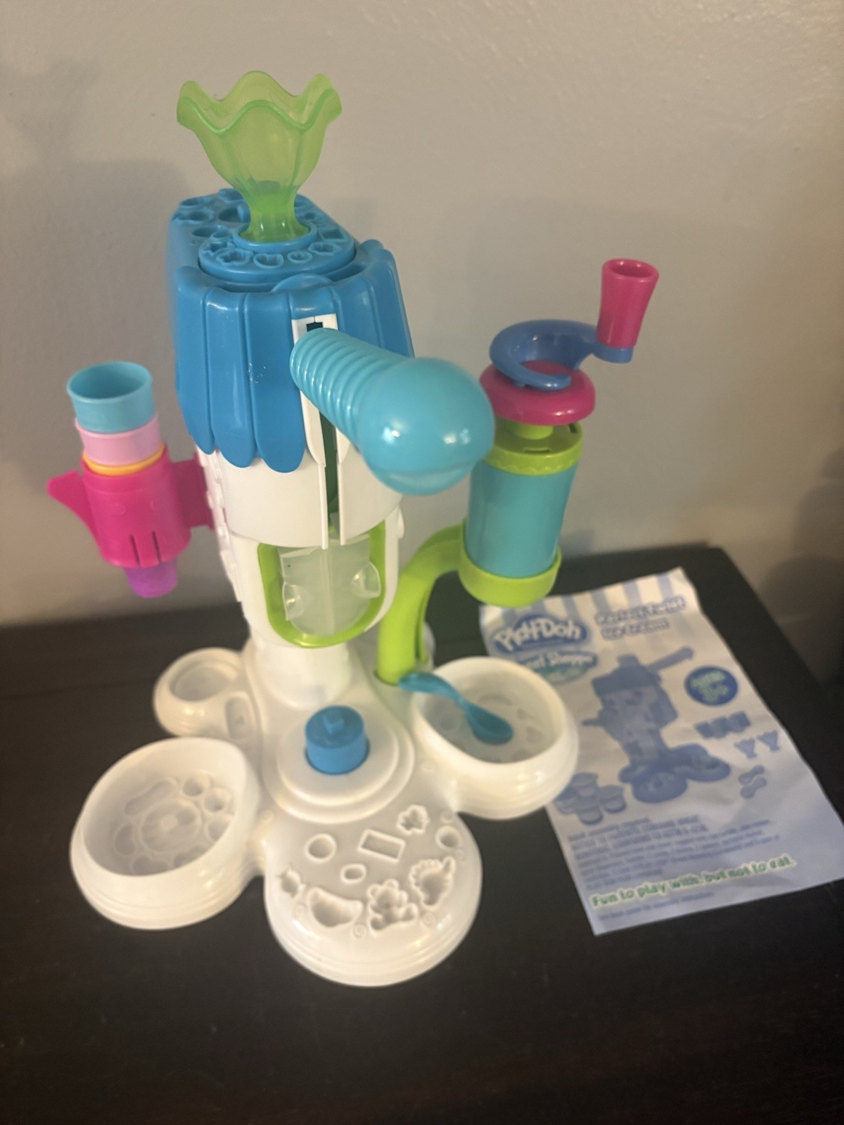 Hasbro Play Doh - Sweet Shoppe Perfect Twist Ice Cream Playset