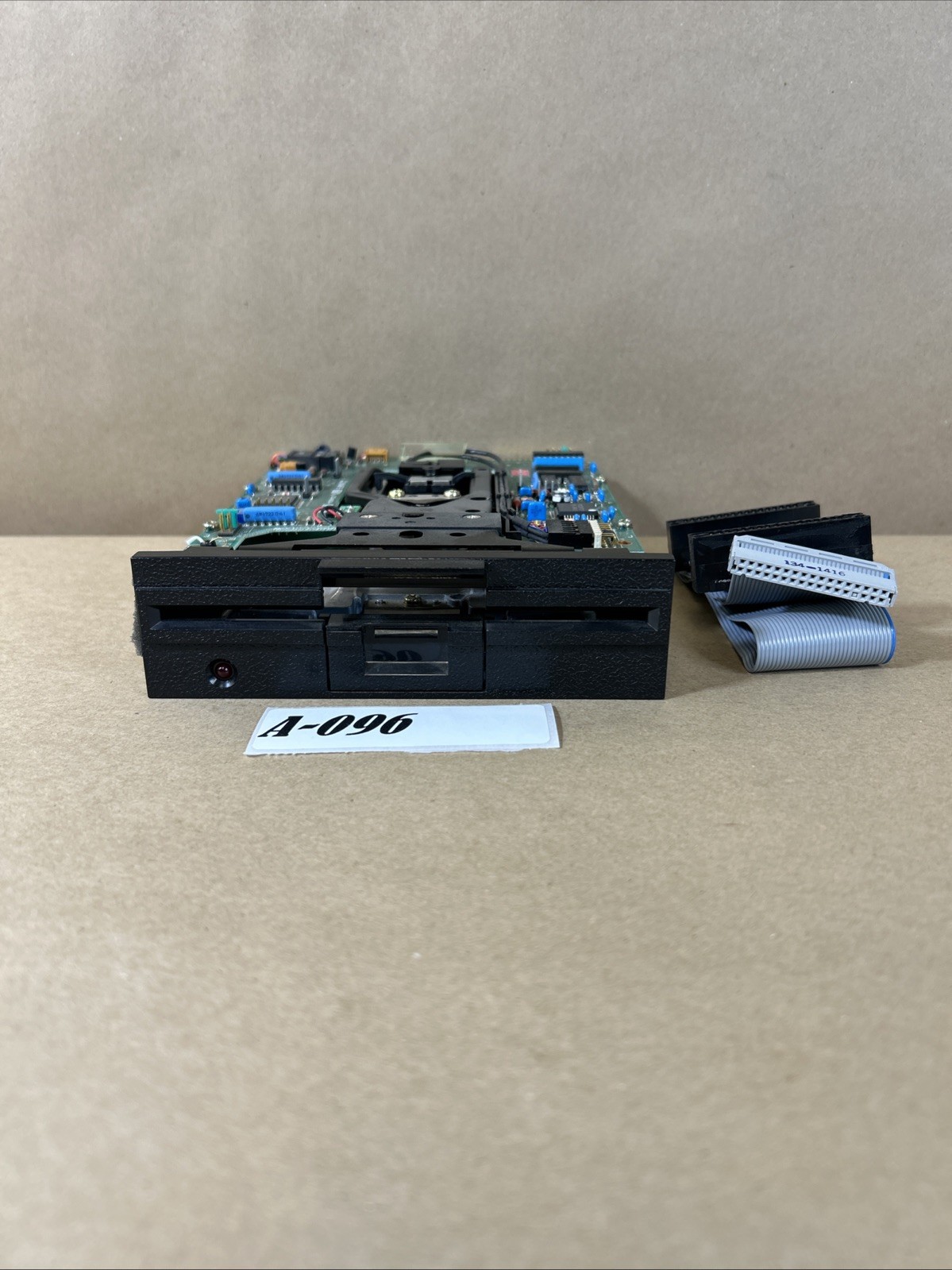 mitsubishi mini flexible disk drive M4851-112U 360 KB 5.25" Floppy Drive - Black