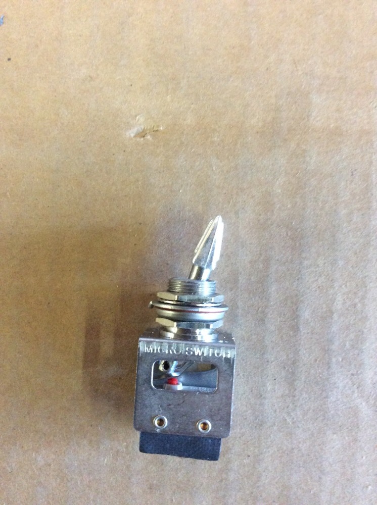 7903728-00 Toggle Switch