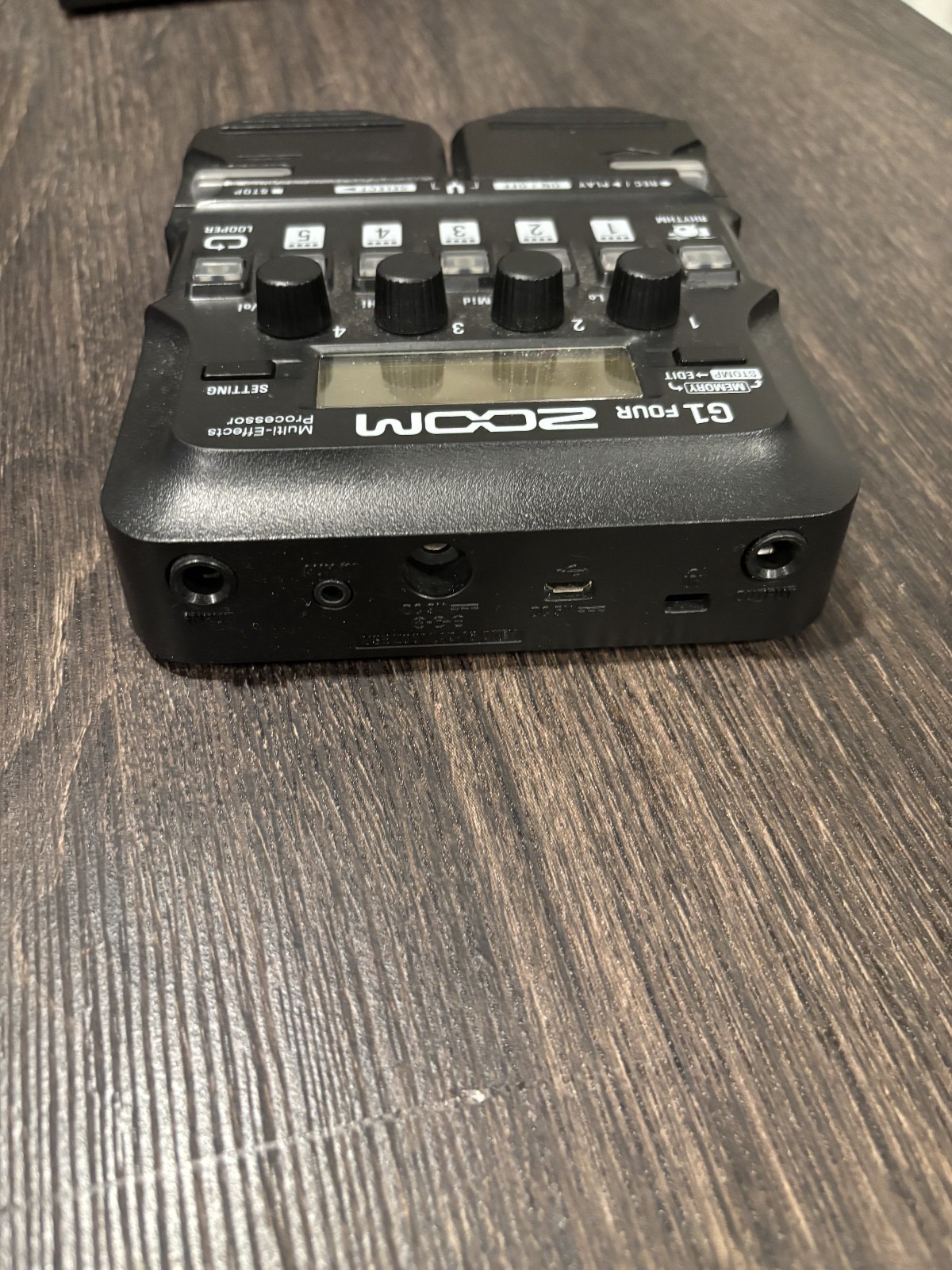Zoom G1 FOUR Multi-effects Processor