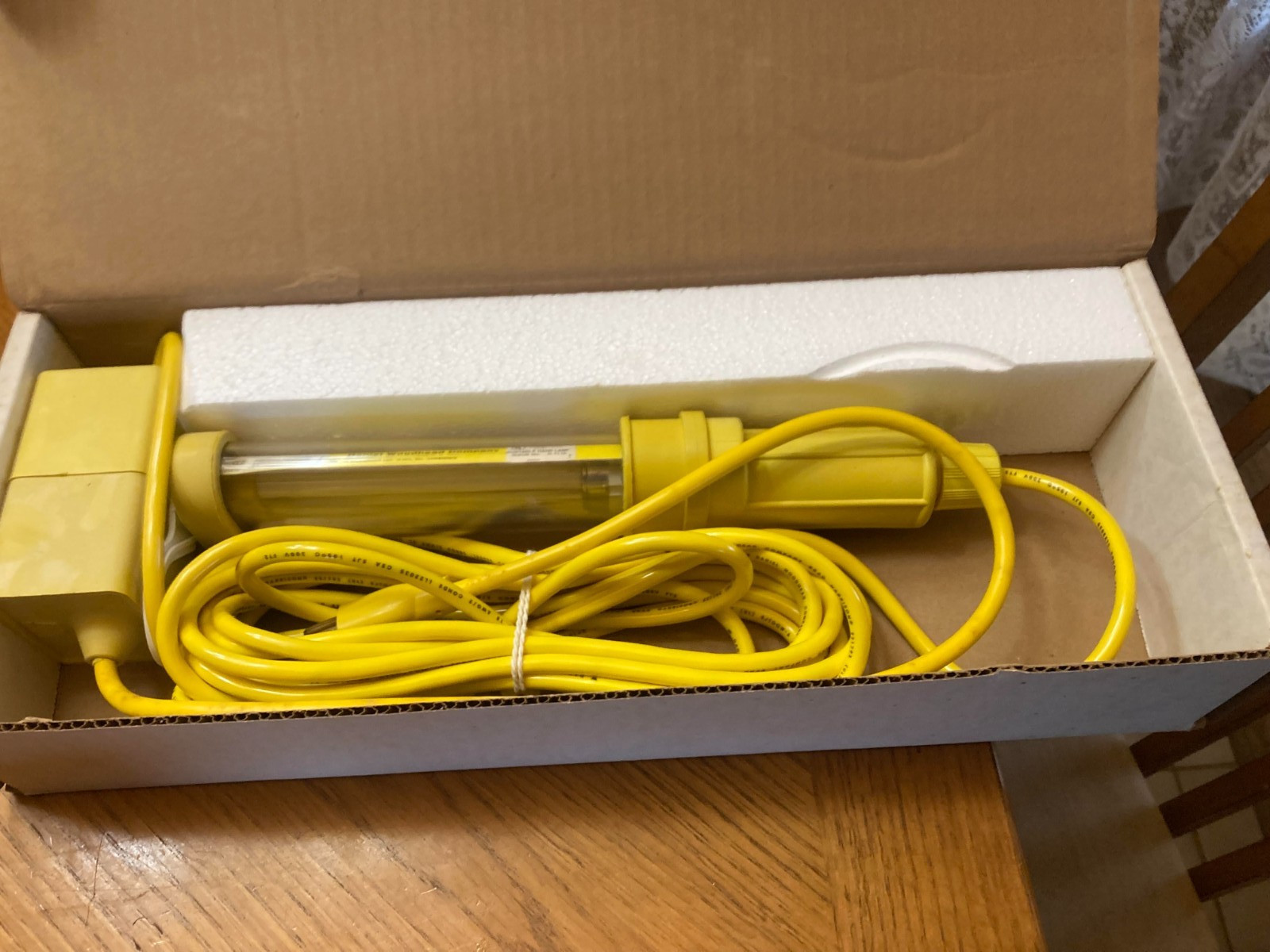 Daniel Woodhead Fluorescent Hand Light  120V harsh duty environment  #1083-3