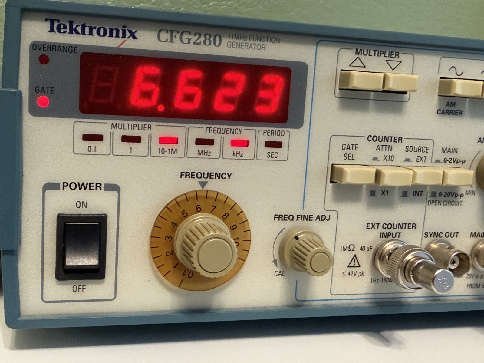 Tektronix CFG280 11MHz Function Generator