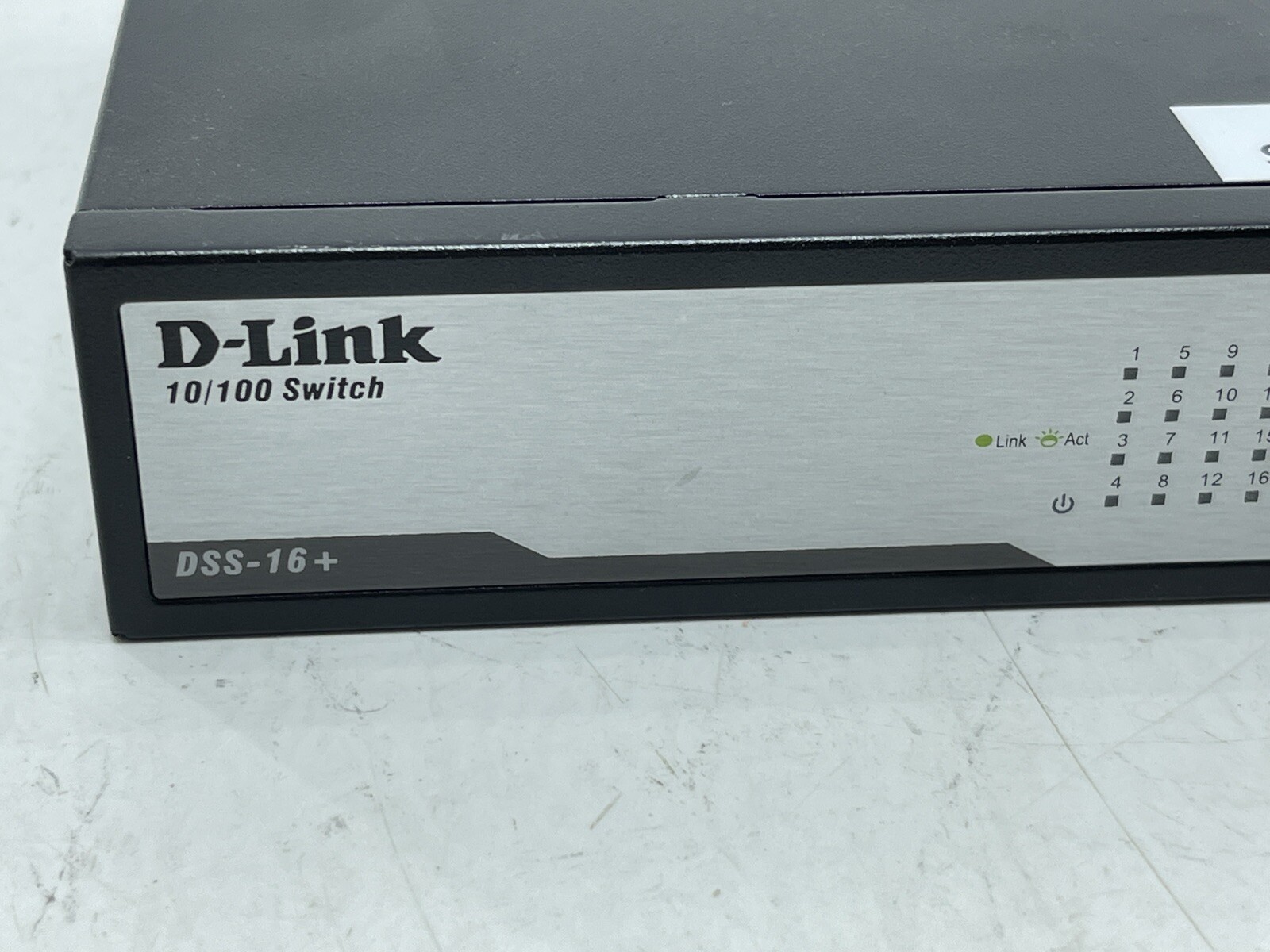 D-Link DSS (DSS16+) 16-Port Ethernet Switch