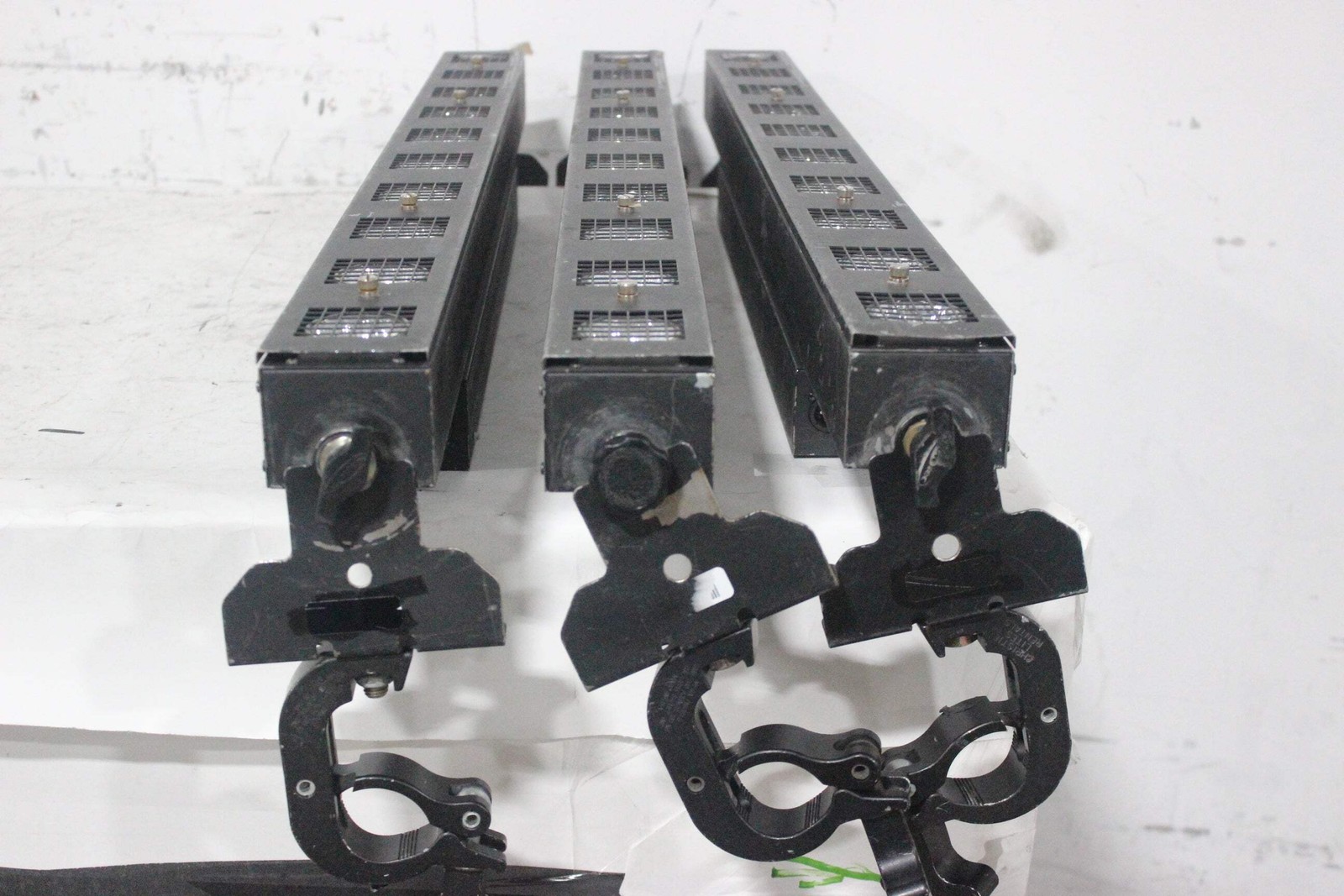 (3) SHOWTEC Sunstrip Active 10x75w - 230v version