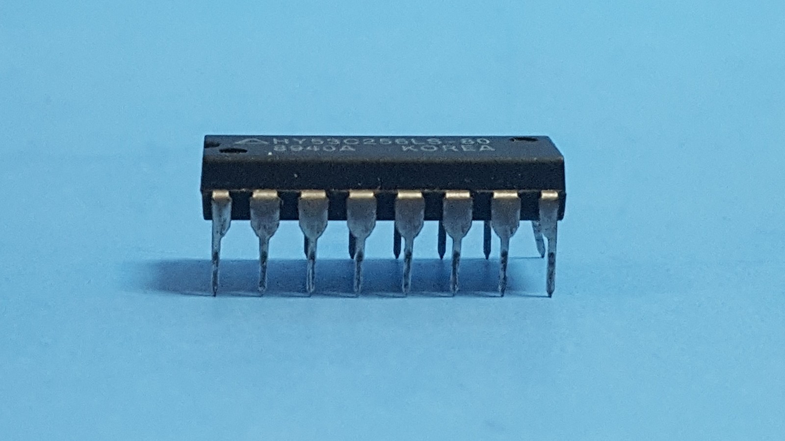 2Pcs- IC, HY53C256LS-80, HYNIX, 16PIN