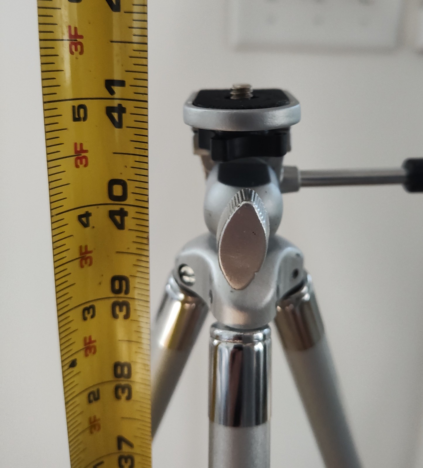 Hakuba Compact Tripod - 8 Section, up to 41"
