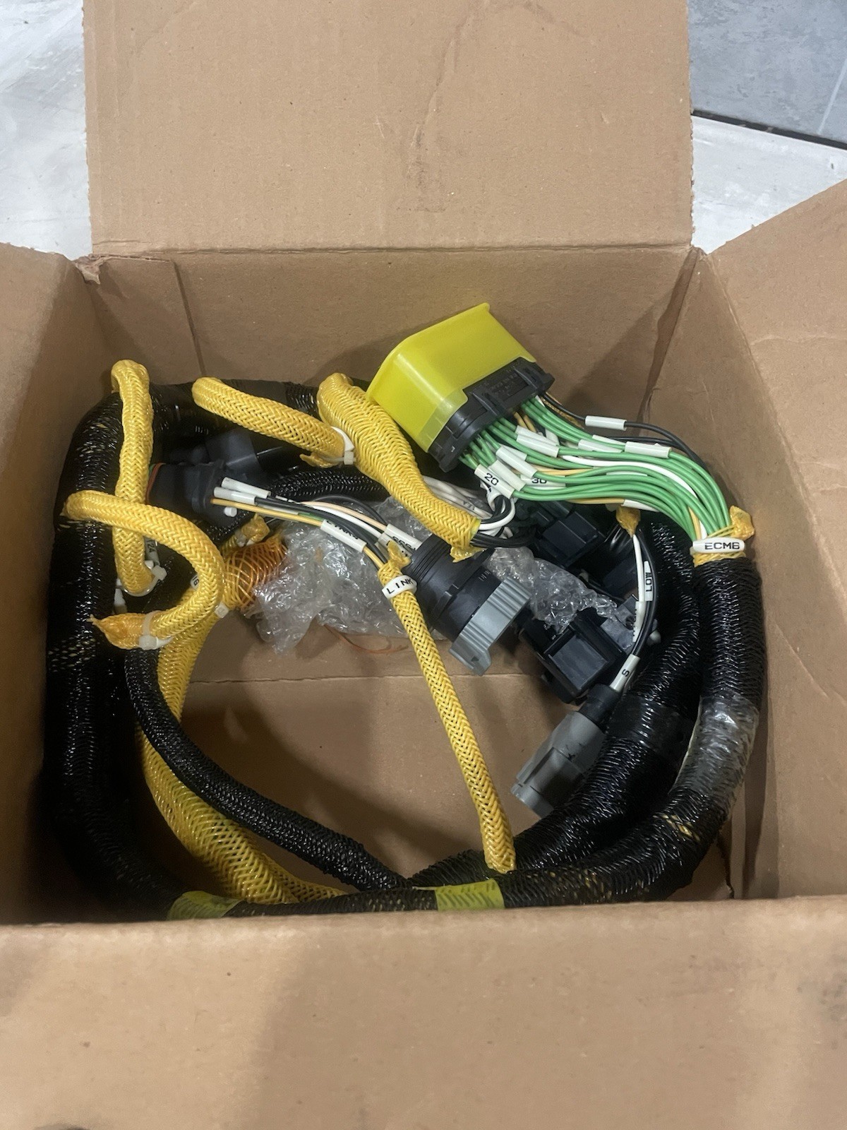 New! Original Cummins Wiring Harness 4095742