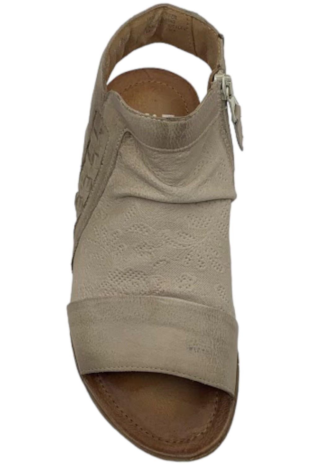 Miz Mooz Wide Width Leather Ruched Sandals Linen