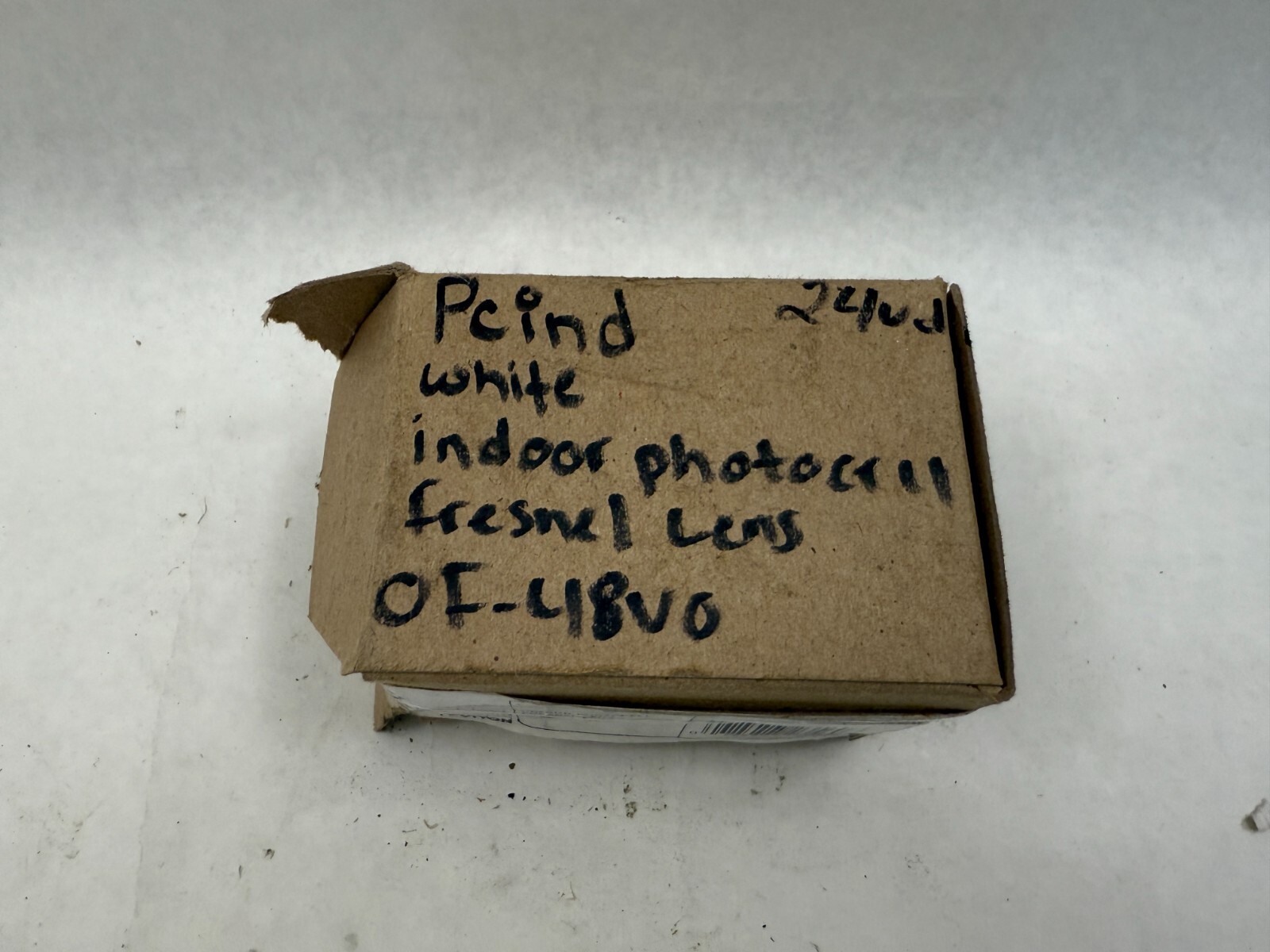 Leviton PCIND 002-PCIND-000 24VDC Indoor Photocell Fresnel Lens See Pics #A83