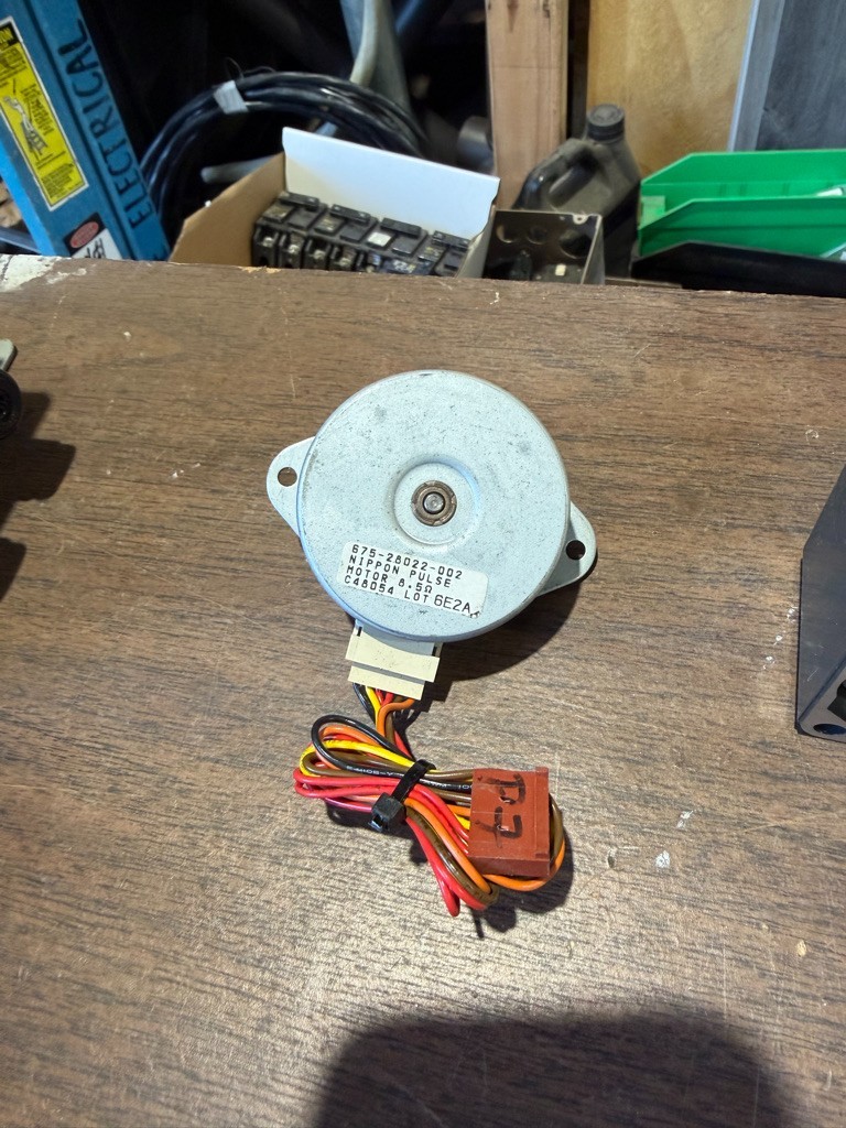 Nippon 675-28022-002 Pulse Motor  W157