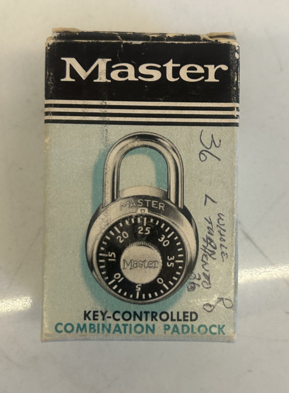 Vintage MASTER LOCK Combination Padlock  1525 with Box  No Key USA
