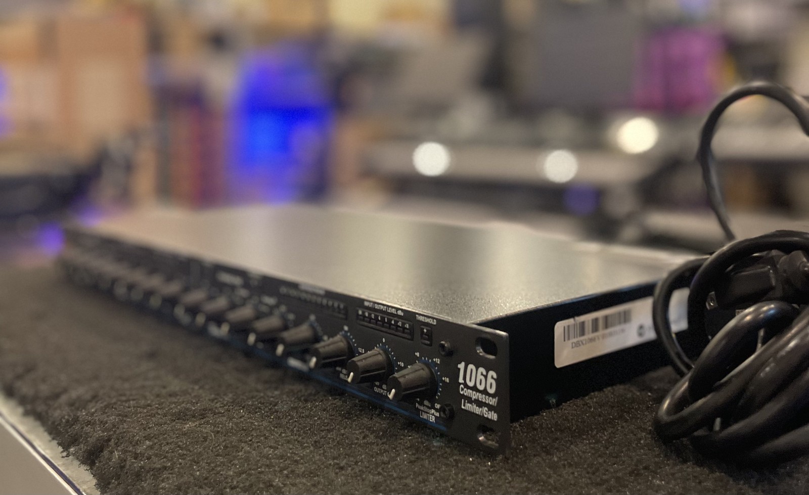 DBX 1066 Compressor / Limiter / Gate 2 Channel Rack Effect Unit w/ Power Cable