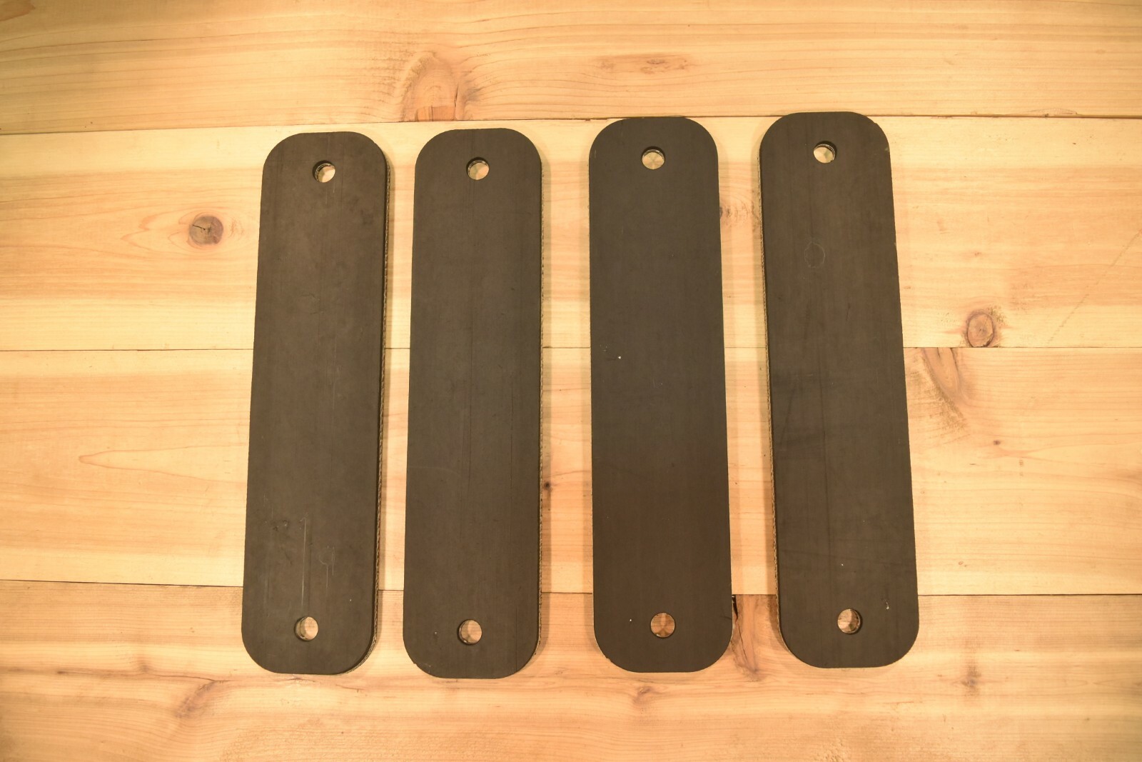 10" Rubber Shooting Target Hanging Straps 3/8" 2-ply Set of FOUR