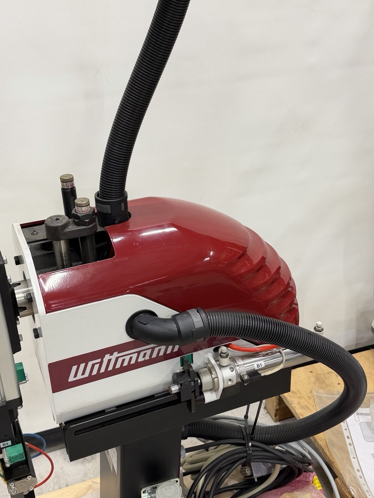 Wittmann WP80 Sprue Picker Robot 2016 NOS w/ Net8 Pendant Control Not Installed