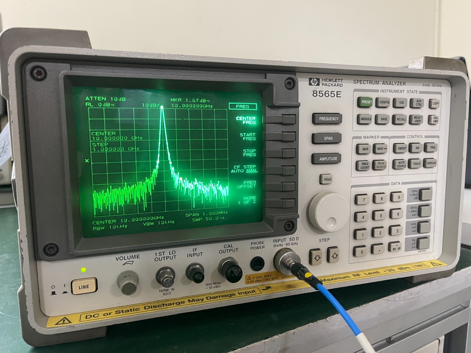 HP Agilent 8565E 9KHz - 50GHz Spectrum Analyzer w/ 85620A module_1259