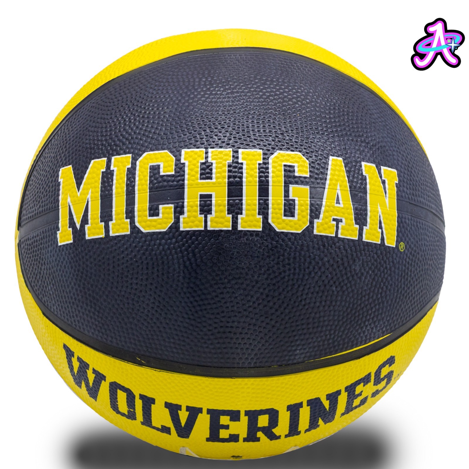 MICHIGAN WOLVERINES BASKETBALL OFFICIAL SIZE & LICENSED