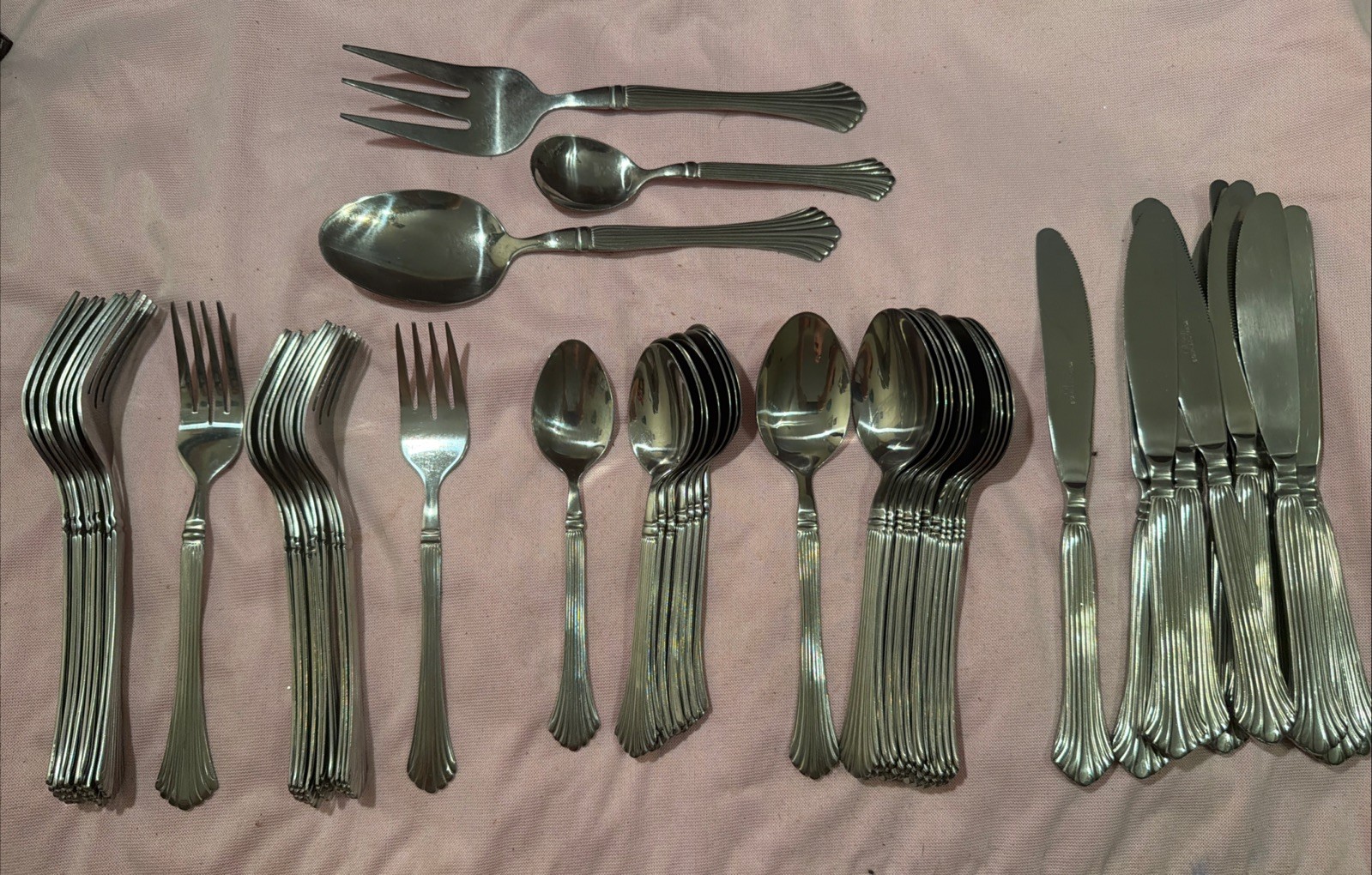 GIBSON FLARE 55 Pc Flatware S.S. “Service For 8 Plus” Glossy Discontinued NICE