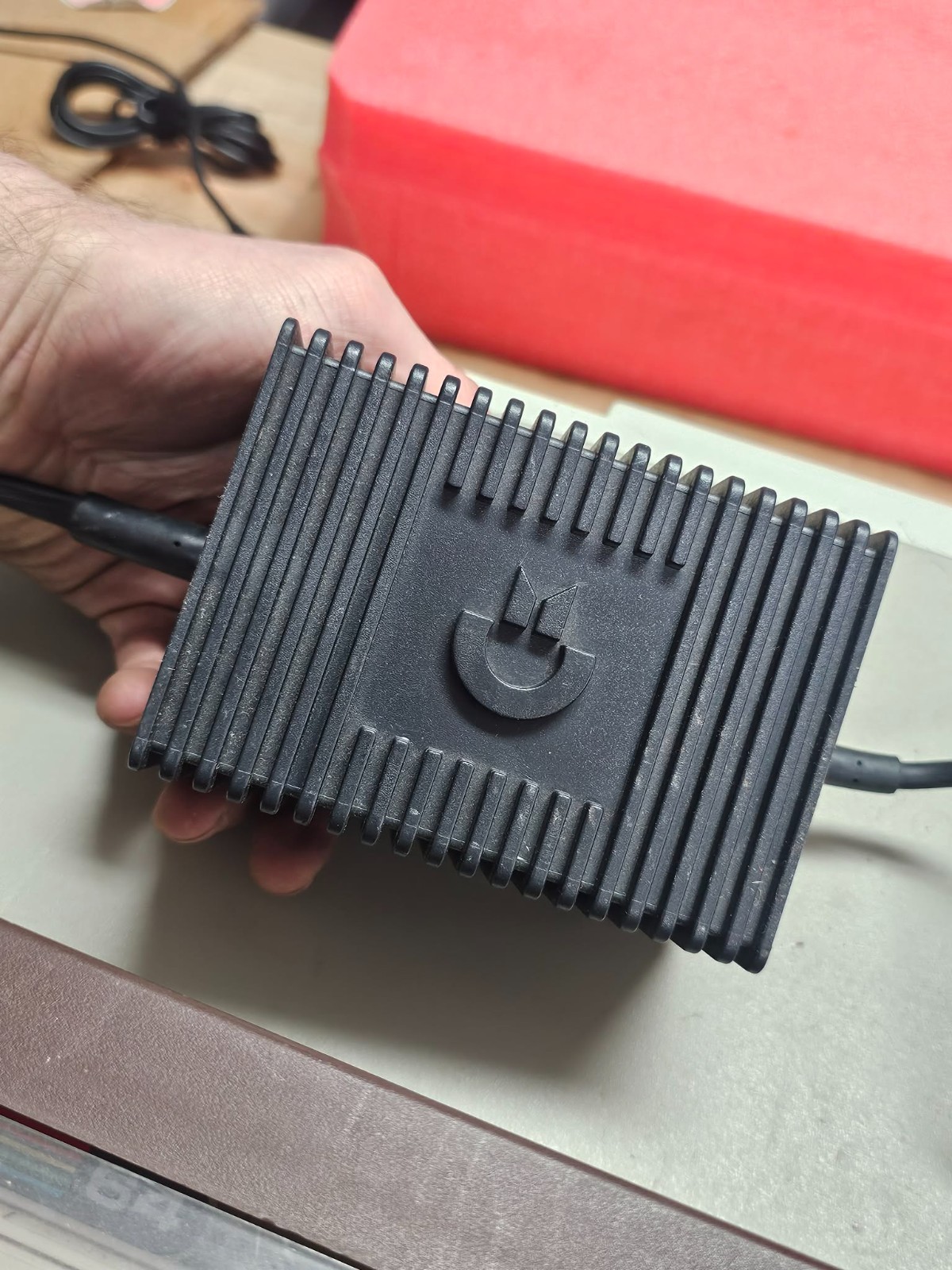 Super Clean Commodore 64 Personal Computer BR98YV w/Power Supply Powers w/Cover