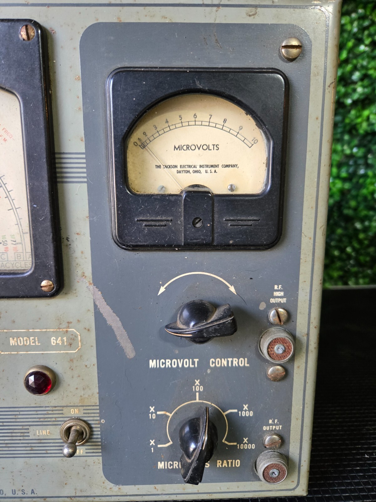 Vintage Jackson Signal Generator Model 641 Untested