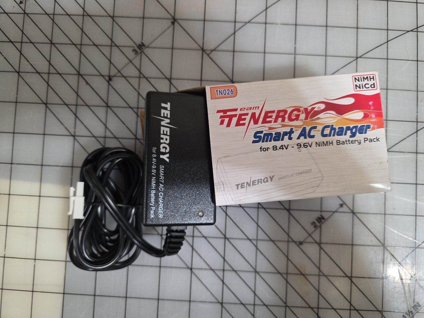 Tenergy Smart AC Charger Battery Charger TN026 - NEW IN FACTORY PACKAGE