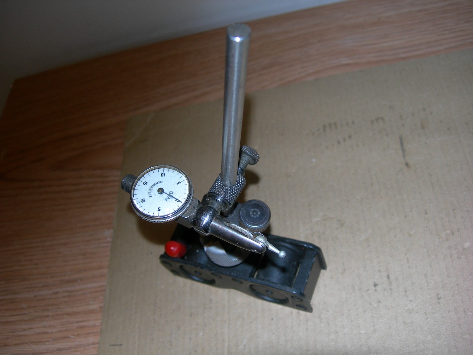 Gem Indicator with Magnet Indicator Holder + Indicator Case.