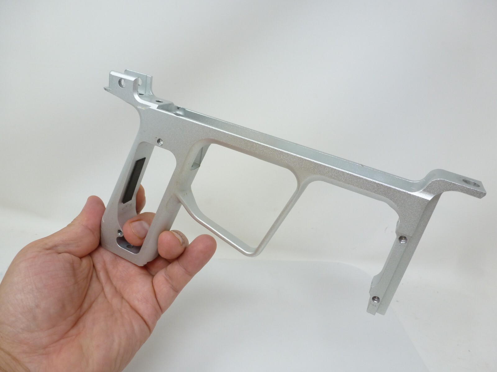 RARE EMPIRE VANQUISH 2.0 TRIGGER FRAME DUST SILVER PAINTBALL MARKER EXCELLENT