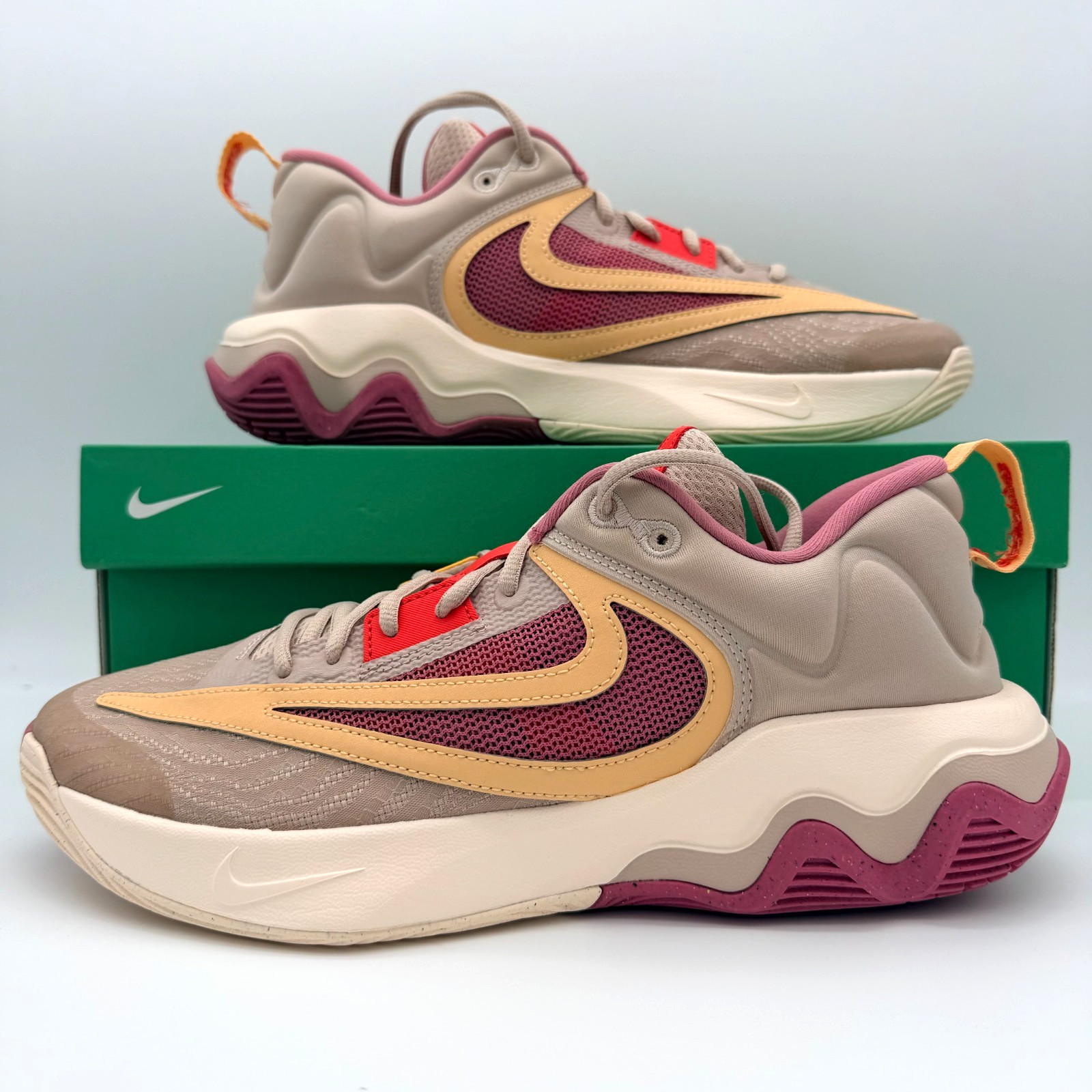 Nike Giannis Immortality 3 Size 10 Fossil Stone Celestial Gold DZ7533-200