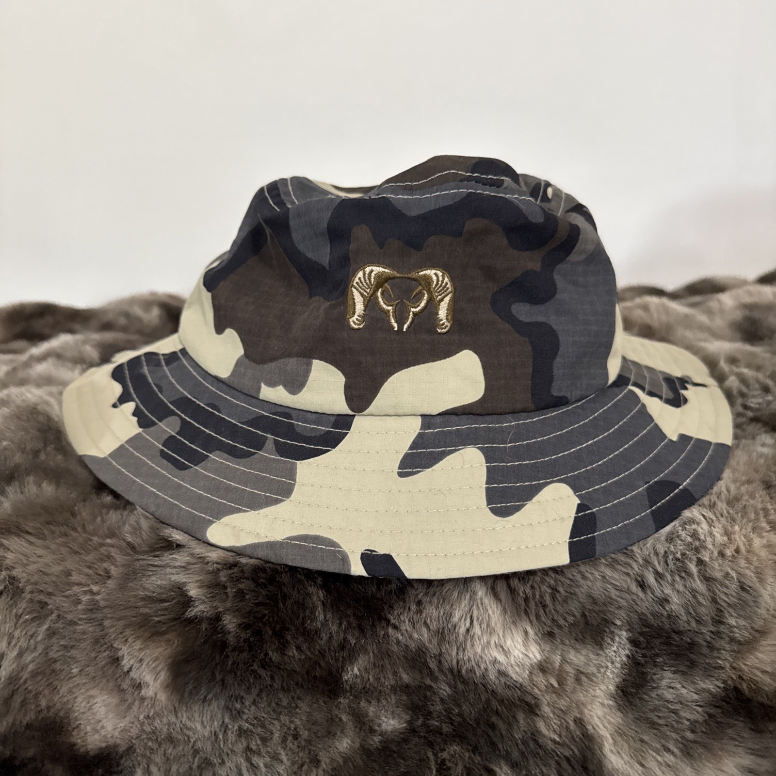 Kuiu Tiburon Boonie Hat Vias